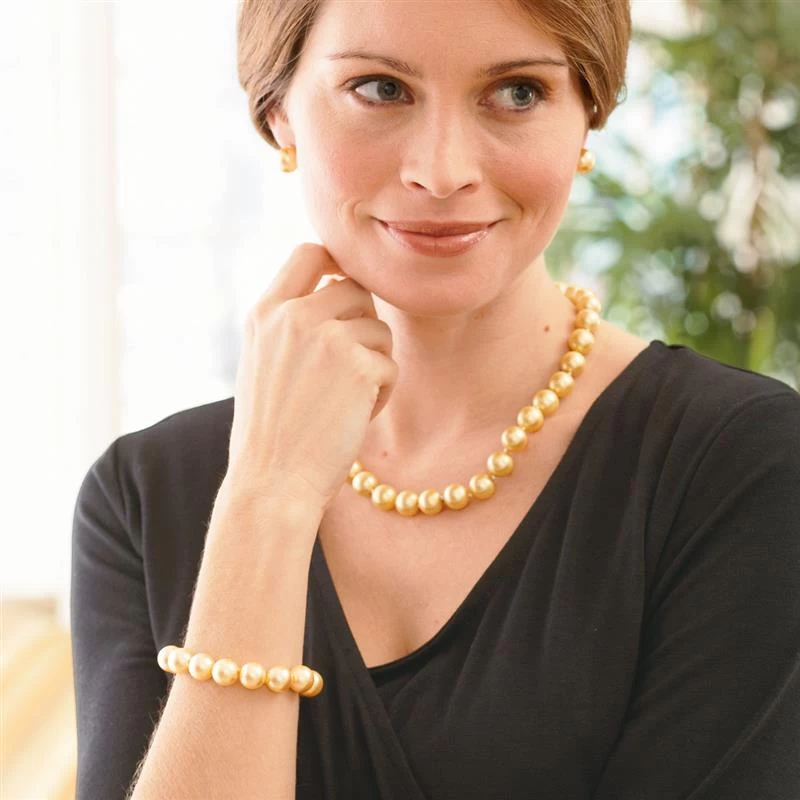 Australian Pacific Necklace, Bracelet And Earrings 1 Australian Pacific Necklace, Bracelet And Earrings