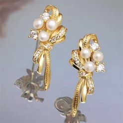 Timeless Grace Pearl Earrings