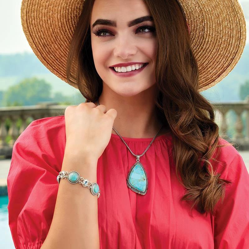 Accessories shop, one for all. 2 Accessories shop, one for all. -Accessories shop, one for all. 56930 1 800