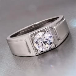 Men's Moissanite Starman Ring (1 Carat)