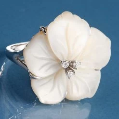Mother Of Pearl Hibiscus Ring -Accessories shop, one for all. w5314 1 800